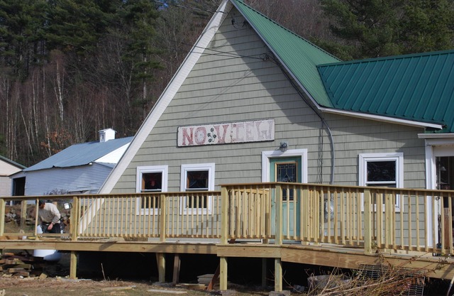 Visit/Ski/Board Maine - Unique Organic A-Frame Working Farmhouse In Maine