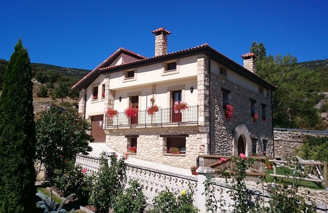 Visit the Merindades from CASA RURAL TORRES