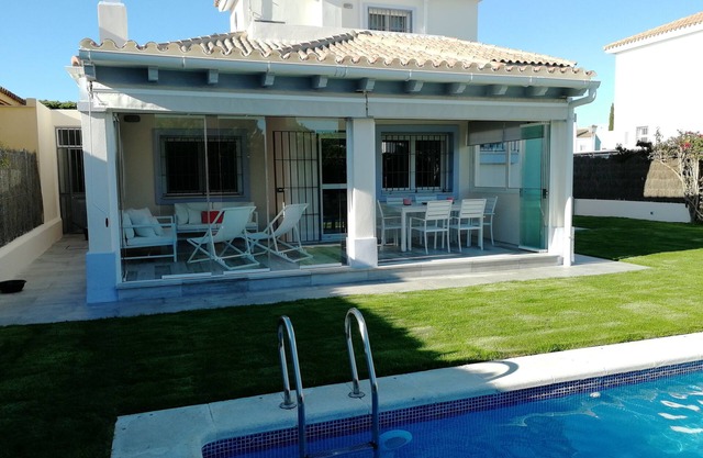 Vistahermosa c pool next to P Sherry and beach