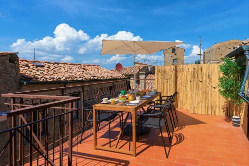 "Volterra Casa di Charme" with Rooftop Terrace