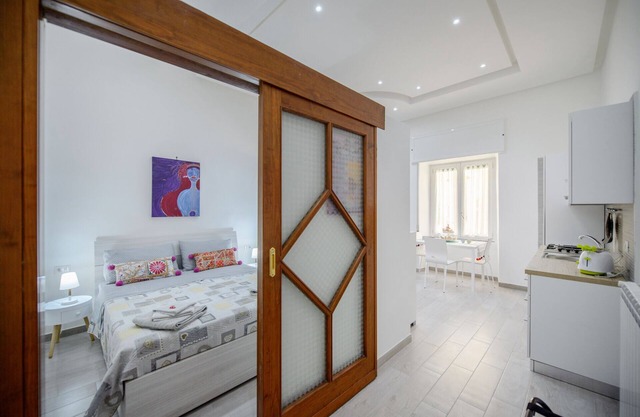 Vomero, close to Metro 1, bars restaurants and shopping ☀️JOLI MIRANDA Apartment