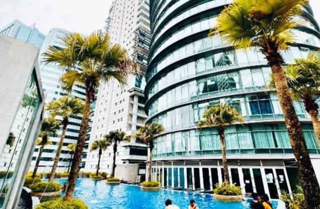 Vortex suites klcc