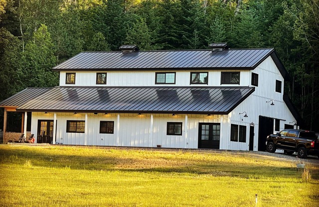 Voted Coolest Place to Stay. Polar Plunge, Warm by the fire, Karaoke all Night