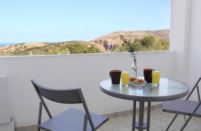 Vourvahis Seaview Apartment