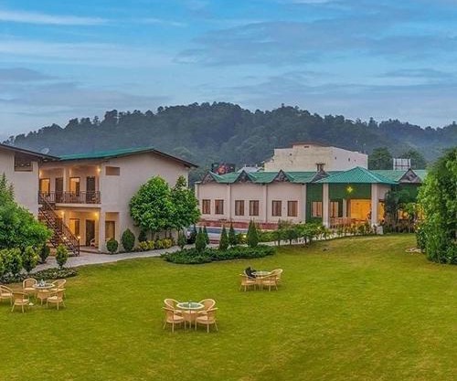 VOW HOTELS AND RESORTS