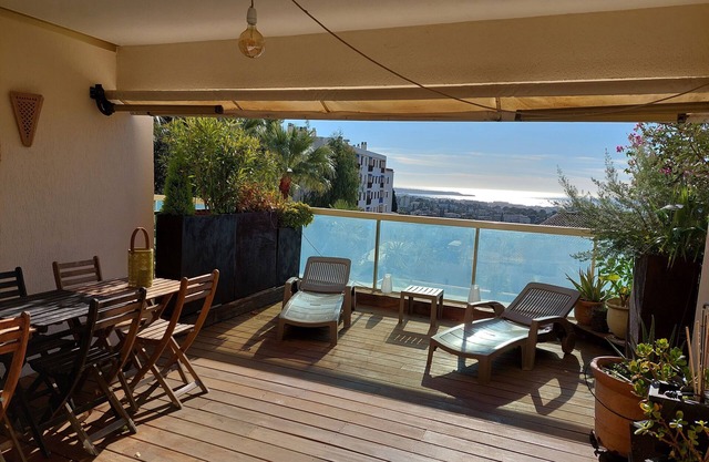 Vue Baie Cannes Parking Piscine