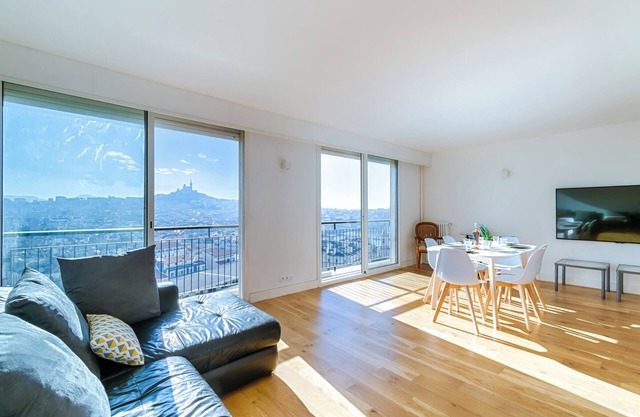 Vue Panoramique 360° sur tout Marseille