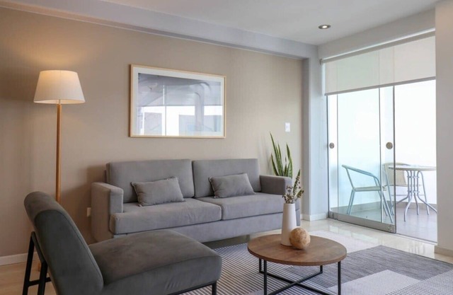 w* | Fabulous 3BR with Balcony in Barranco