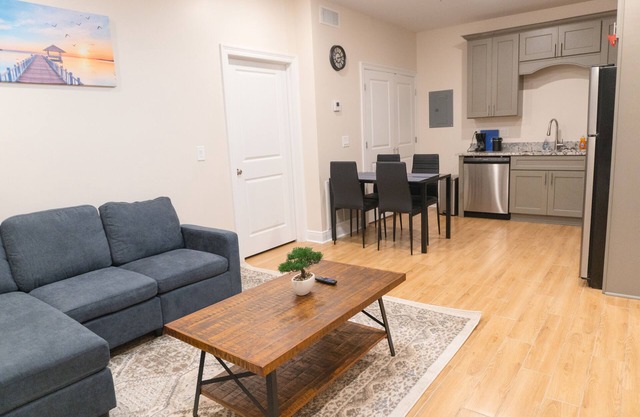 🔥WALK 2 WATERS ❤️ | SLEEPS 4 W/W+D +NEAR CASINOS