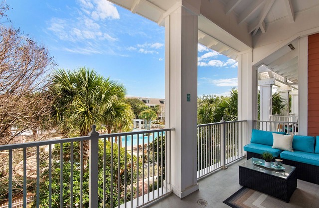 ☀️Walk to Baytowne Wharf-Resort Style Pool + Hot Tub-1BR Market Street Inn 541☀️