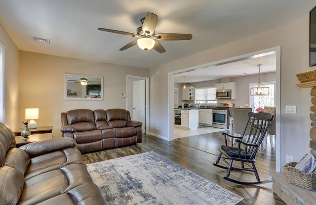 Walk to Lake Wallenpaupack: Poconos Vacation Home