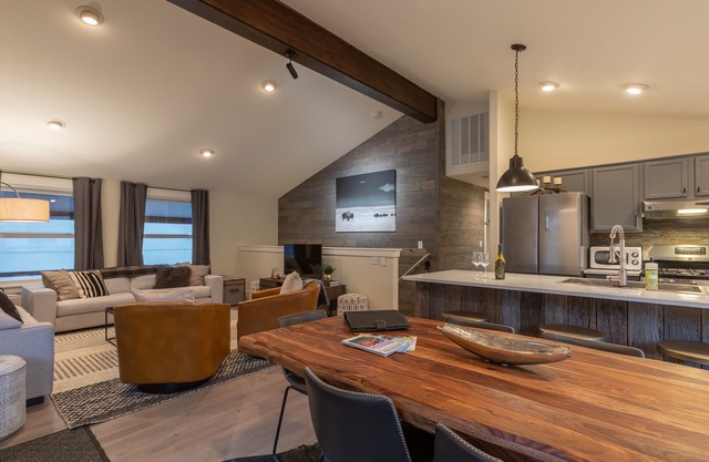 Walk to New Gondola & Best of Jackson - 30% monthly discount