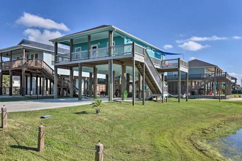 Walk to Shore Crystal Beach Home with Deck and Grill!