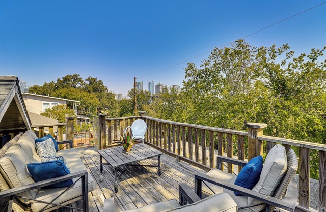 Walk to SoCo: Home w/Decks & City Views in Austin