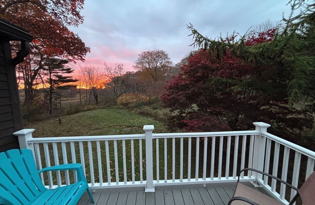 Walk to the beach! Luxuriate in an outdoor sauna