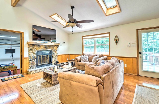 Walk to Wolf Run Lake: Cottage w/Furnished Deck