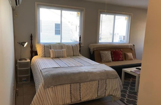 Walk2Metro's,DCGem,Private,Wifi, FreeParking
