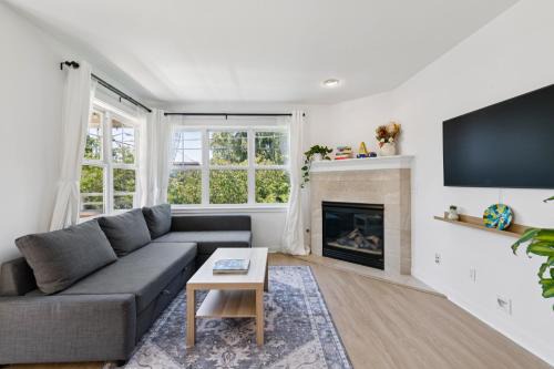 Walkable Seattle Gem Close To Everything condo