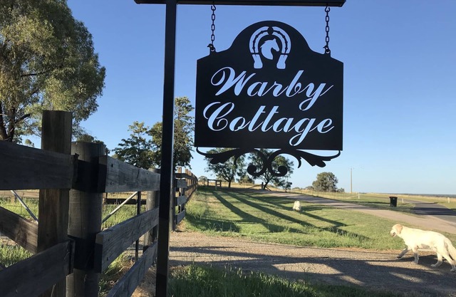 Warby Cottage - cottage with amazing view