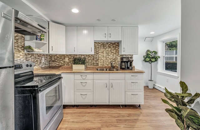 ⭐️Warm & Cozy 🌟Studio Suite in FFLD COUNTY