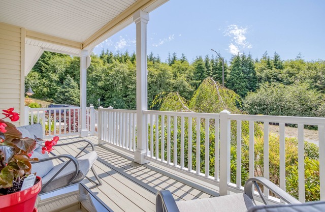 Warm, Modern Single-Level Home Overlooking Netarts Bay Has Ocean Peek and More!