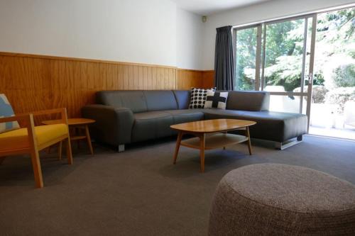 Warm Welcoming on Athol