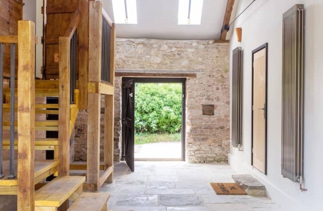 Washing Pool Barns , 2 luxury independent suites