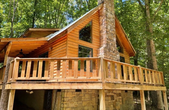WATER FRONT Cabin on Old Mill Creek in Nunnelly