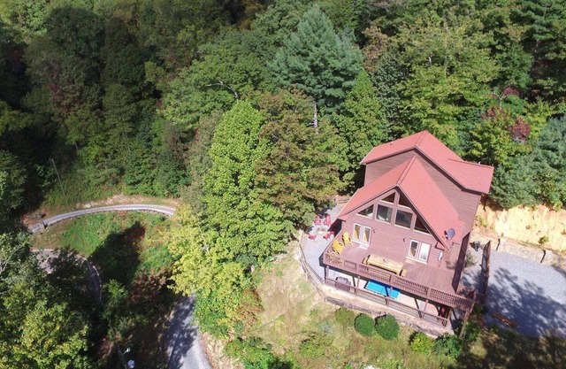 Waterfalls Rd Cabin -Close to Downtown Blowing Rock