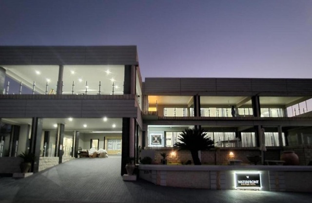 Waterfront Boutique Hotel Vanderkloof