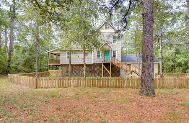 Waterfront Burgaw Vacation Rental w/Private Yard!