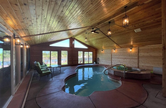 Waterfront Escape with Indoor Cedar Pool & Hot Tub-Chesapeake Bay Retreat