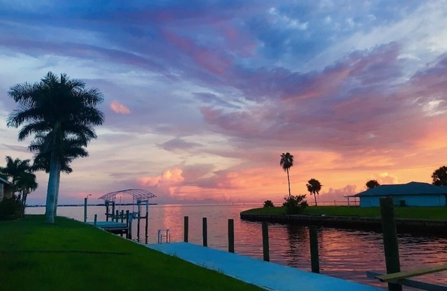 WATERFRONT GULF ACCESS 3/2 NEWLY REMODELED