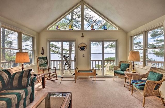 Waterfront Hammond Home w/Grill + Boat Dock!