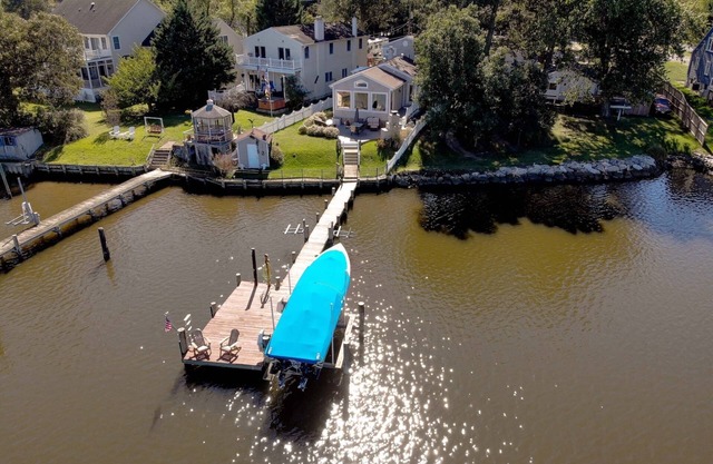 Waterfront Home w Private Pier Easy Drive to USNA