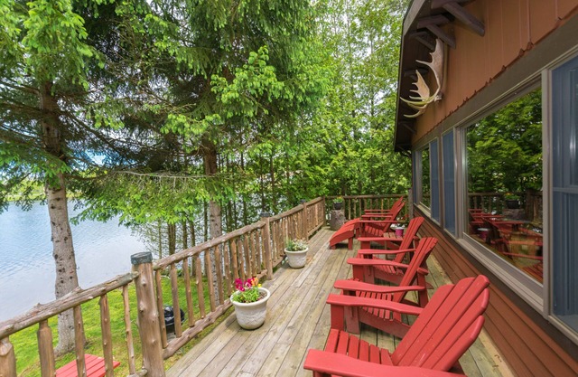 Waterfront Moose Cabin on Lake Colby, Saranac Lake, Deck overlooking Lake Colby