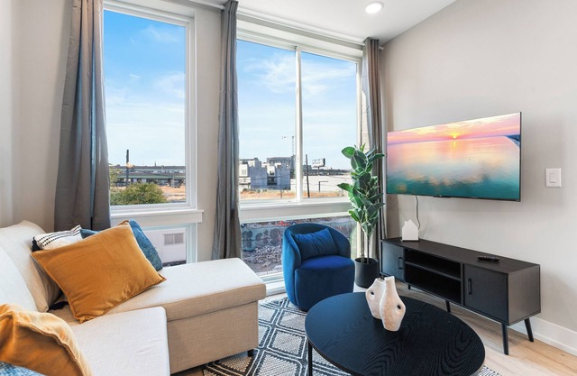 Waterfront Studio - Near Fishtown & Old City!