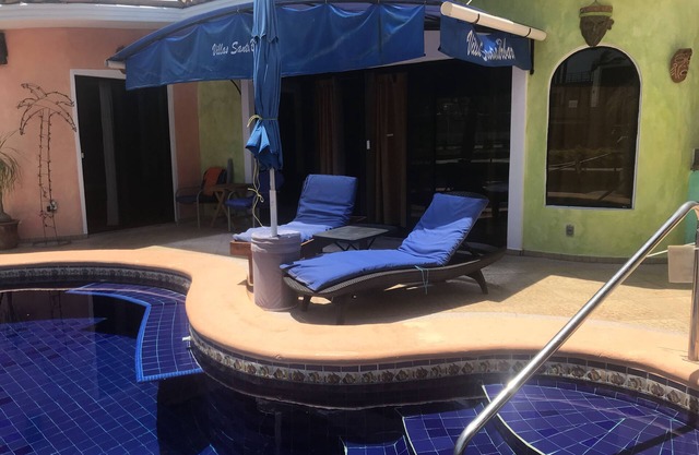 Waterfront suite in upscale Barra