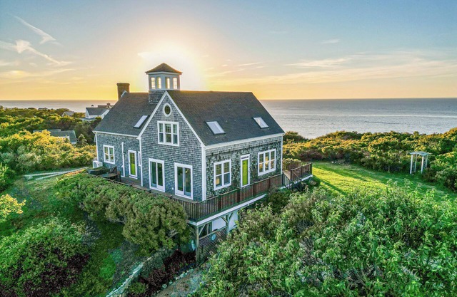 Waterfront with Fantastic Views of Island and Sound, and AC