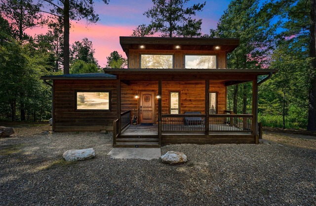 Waymaker, Couples, Hot Tub, Firepit, Soaker Tub