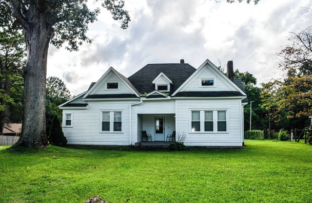 WE ARE CURRENTLY NOT ACCEPTING ANY RESERVATIONS PAST JULY 31