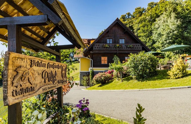 Weingut & Buschenschank Pölzl