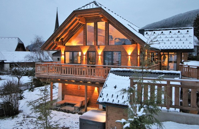 Wellness chalet close to the ski slopes