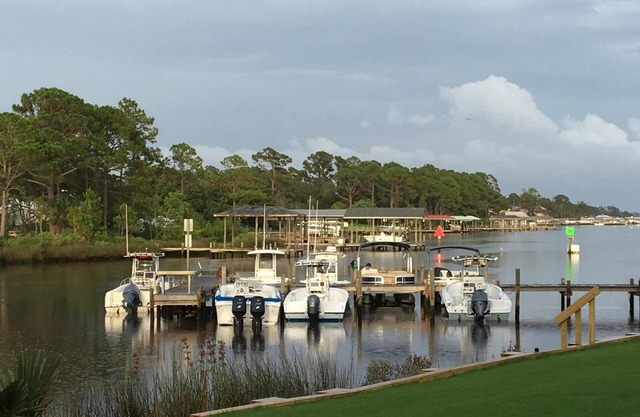 Welcome bikers, boaters & ballers! close to sports complex, beach & restaurants