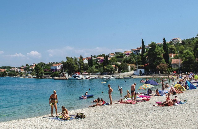 Welcome to a beautiful vacation on the island of Solta.