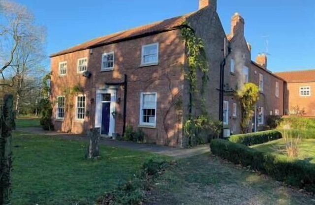 Welcome to Kexby House!, Welcome to Kexby House!