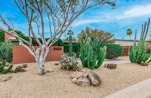 Welcome to Old Town Paradise! 3 bedroom home in perfect location!