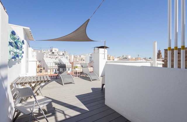 Welcome to Ruzafa Oasis by Florit Flats