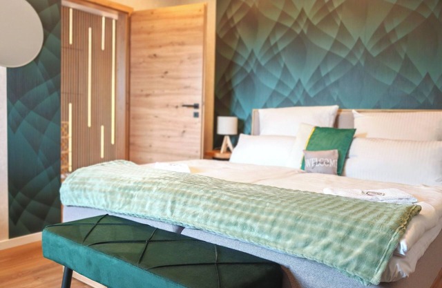 Welcome to the SoonWald Loft – your sunlit home away from home!