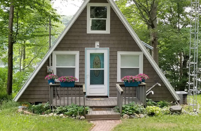 Welcome to The Wren House on Wilkinson lake!